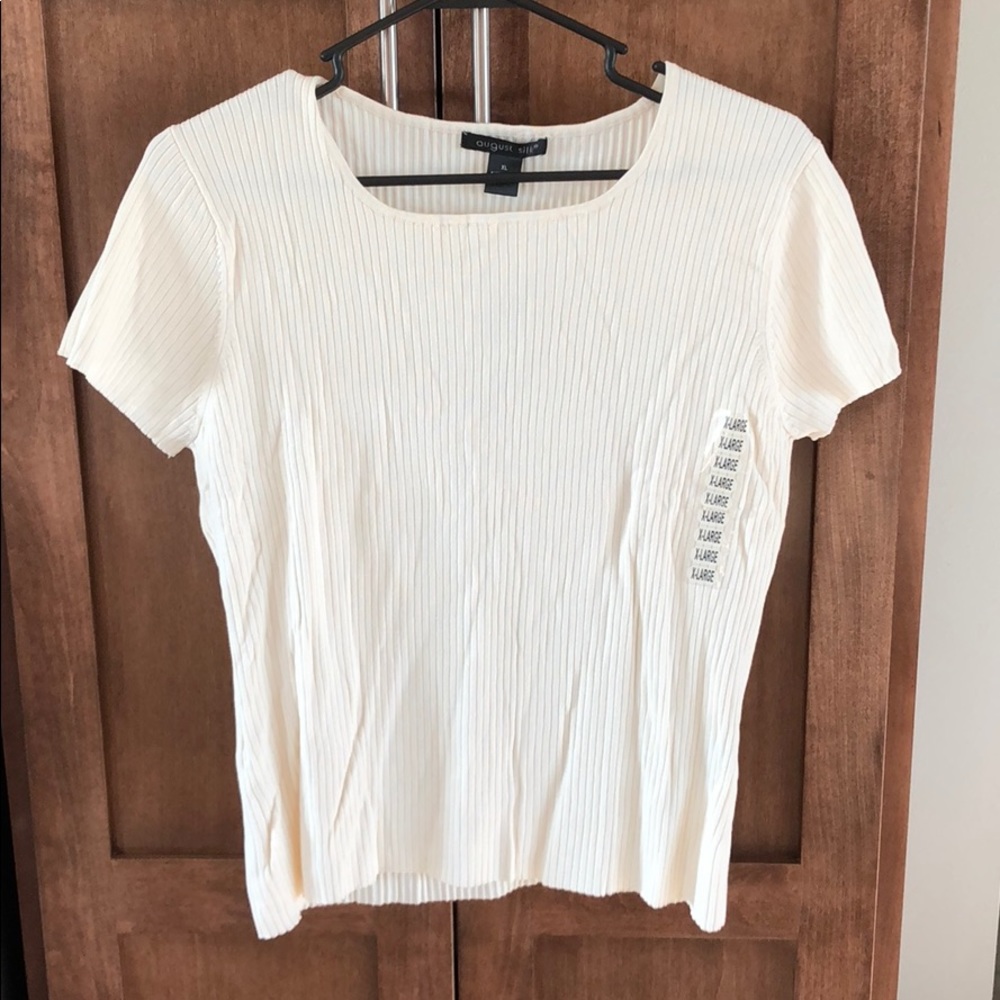 Ladies XL off white top, NWT!!